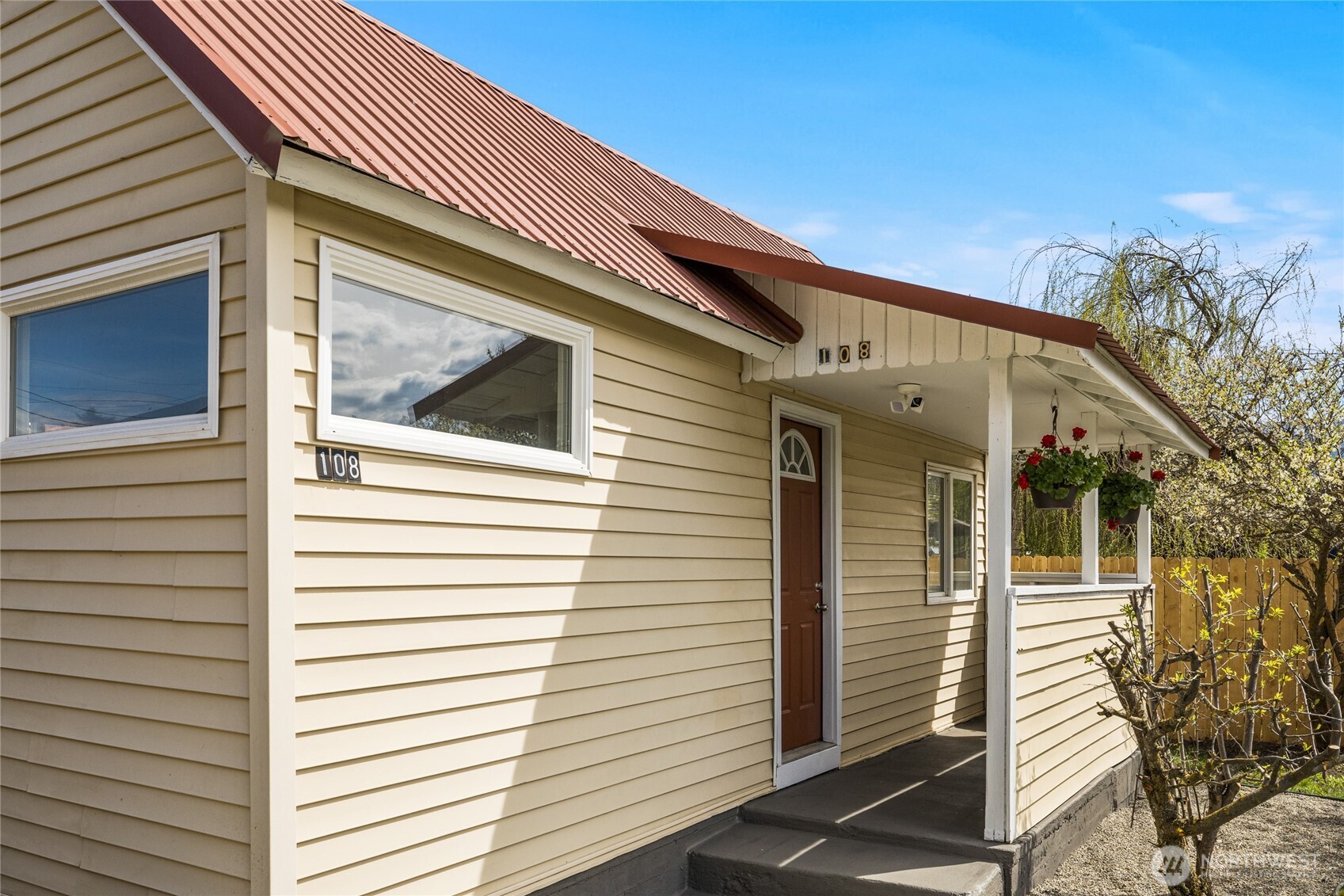 108 Yakima Avenue , Cle Elum, WA 98922