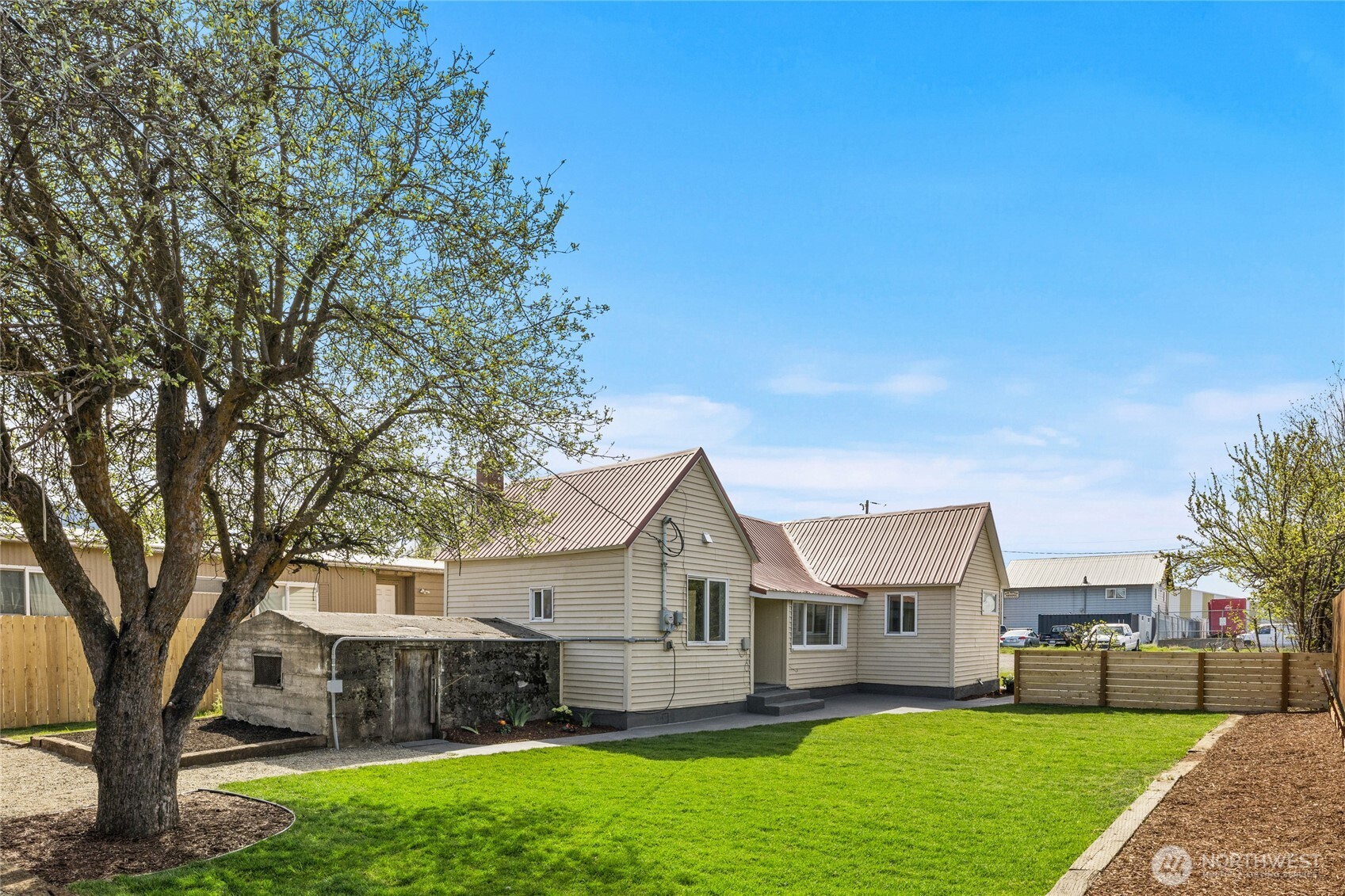 108 Yakima Avenue , Cle Elum, WA 98922