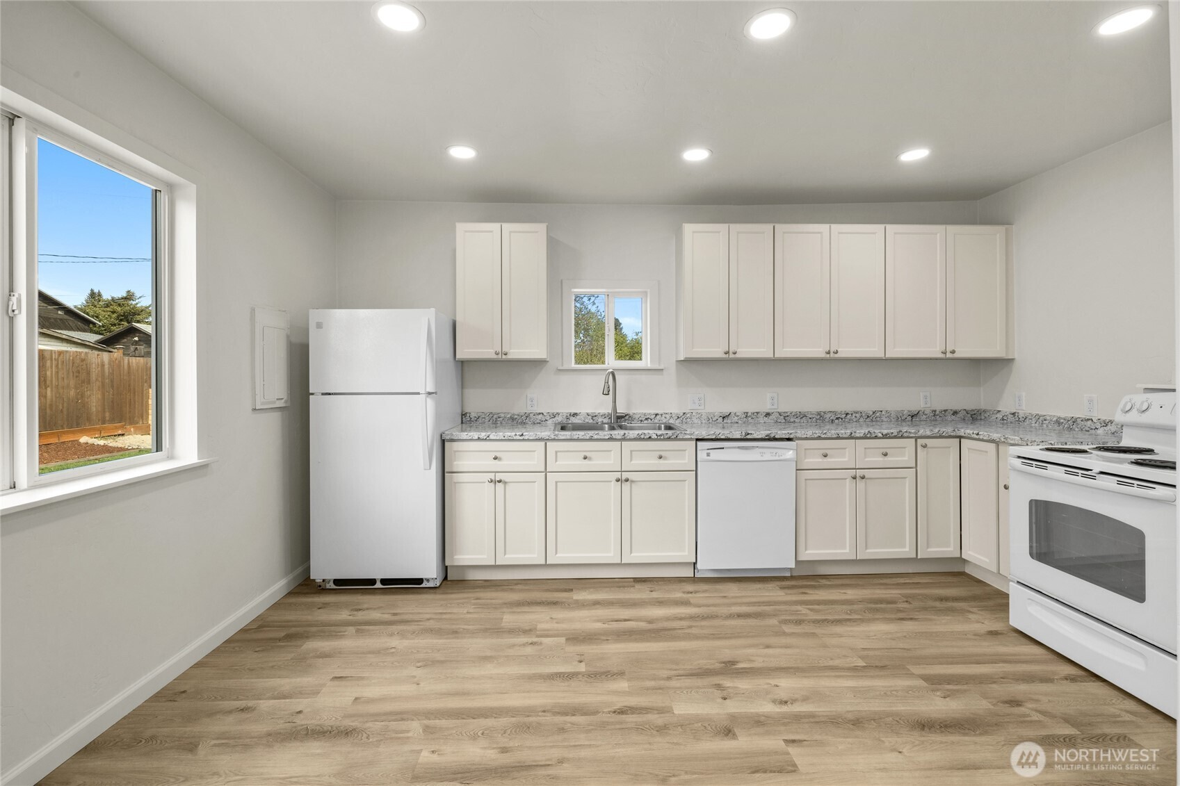 108 Yakima Avenue , Cle Elum, WA 98922