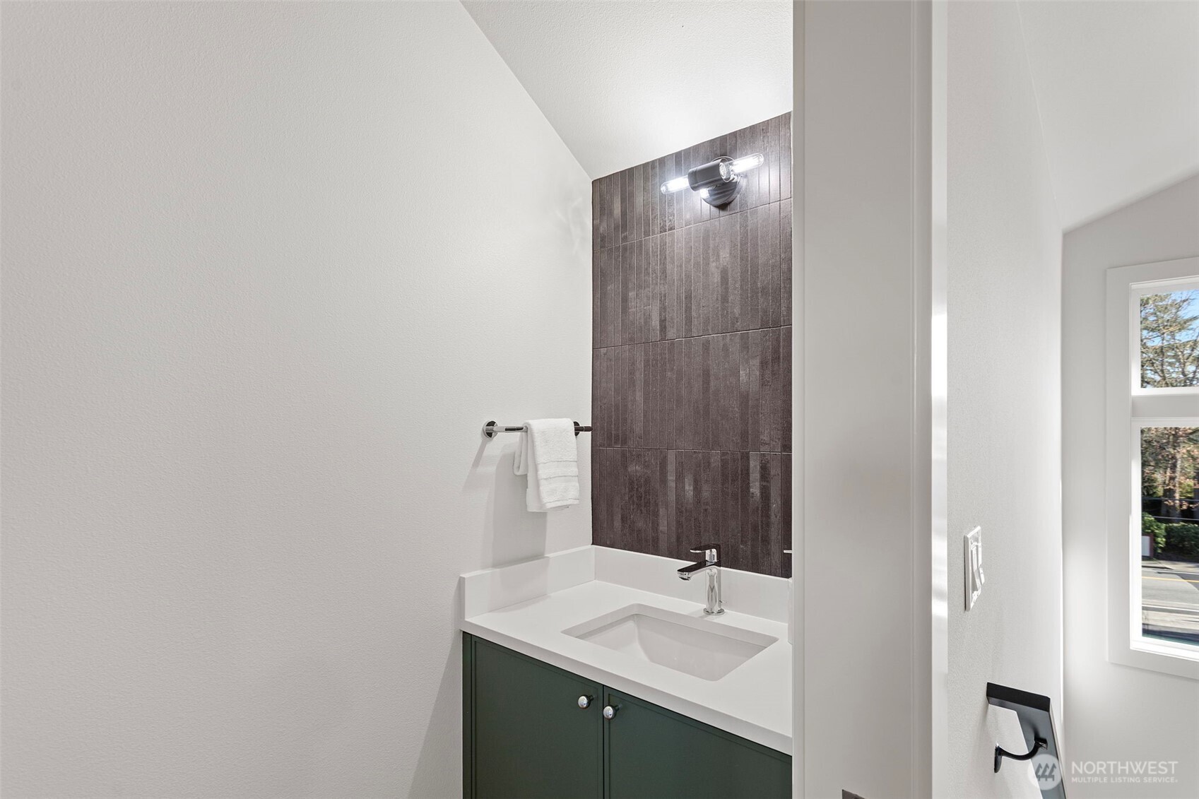 9311 132nd Avenue NE, Kirkland, WA 98033