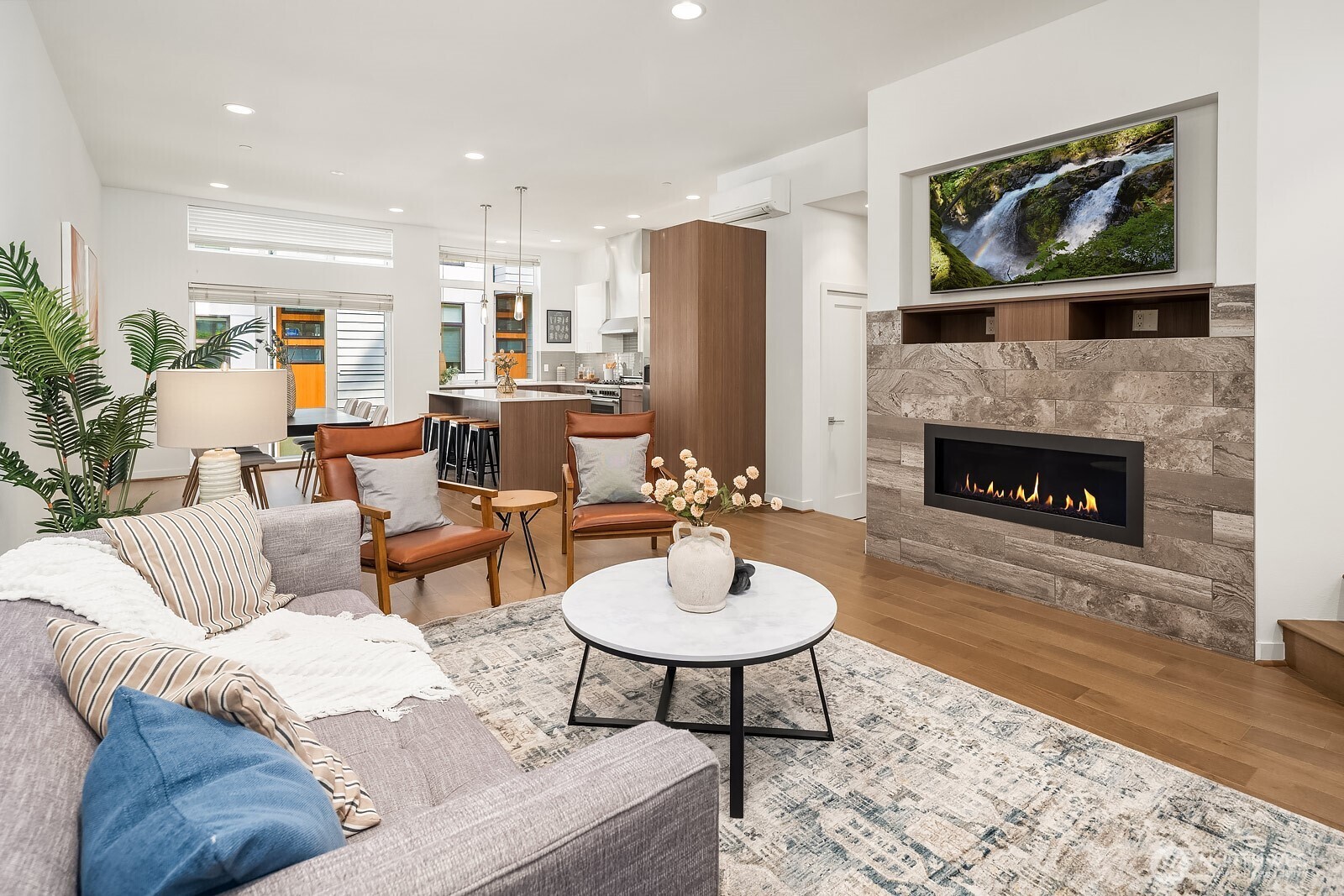 170 107th Court SE, Bellevue, WA 98004