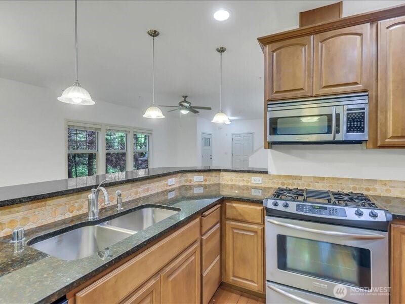 21900 SE 242nd Street #A3, Maple Valley, WA 98038-5834