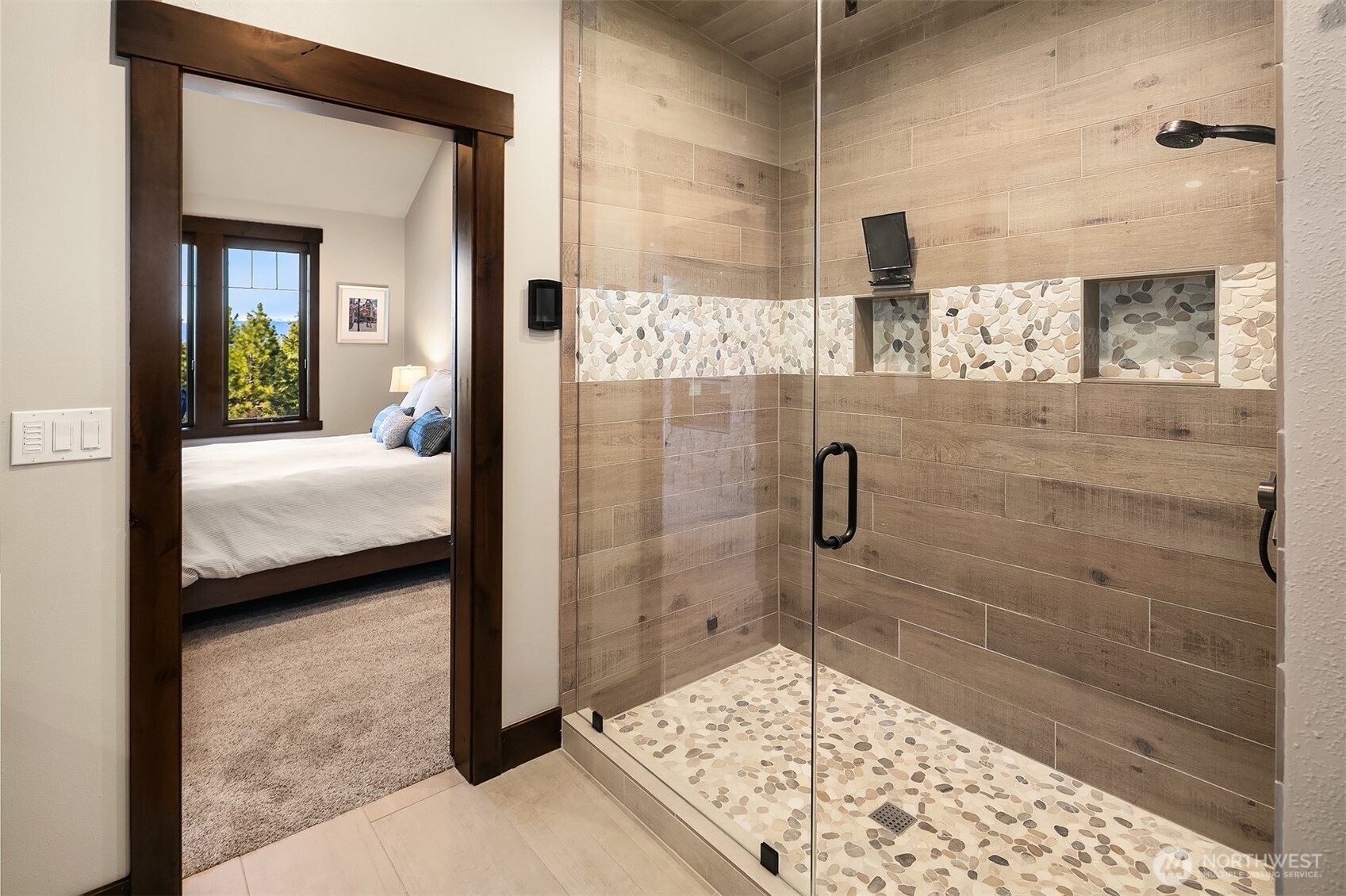452 Mahonia Drive , Cle Elum, WA 98922-0957