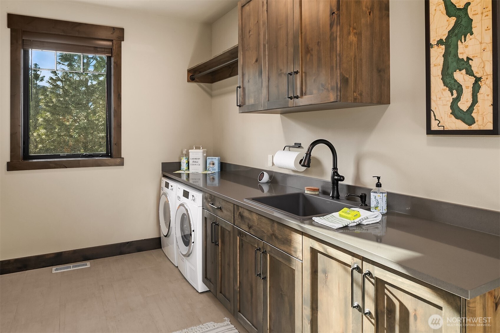 452 Mahonia Drive , Cle Elum, WA 98922-0957