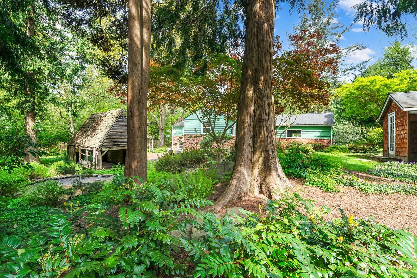 4423 NE 178th Street , Lake Forest Park, WA 98155