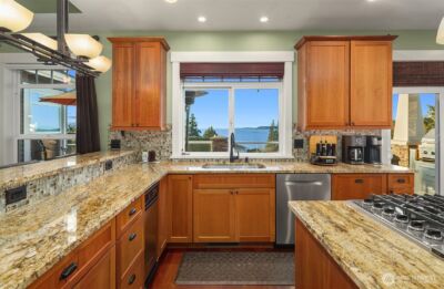17003 Talbot Road , Edmonds, WA 98026 - Photo 14