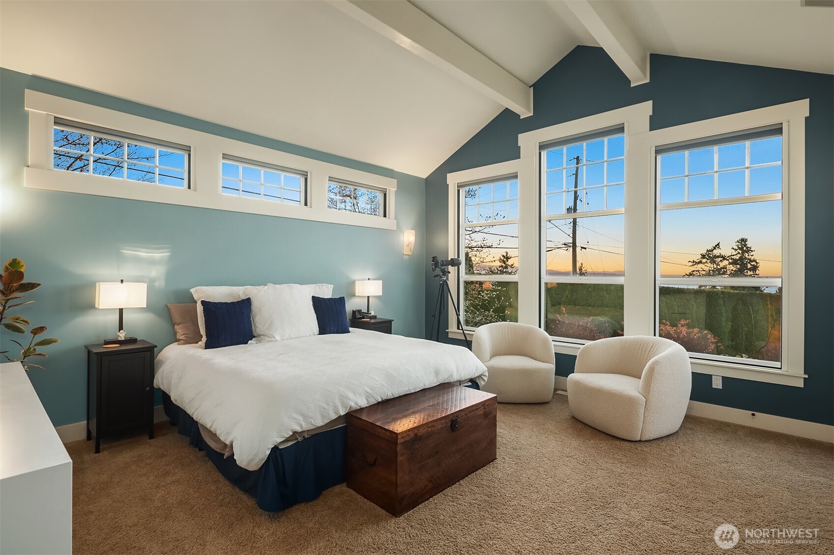17003 Talbot Road , Edmonds, WA 98026