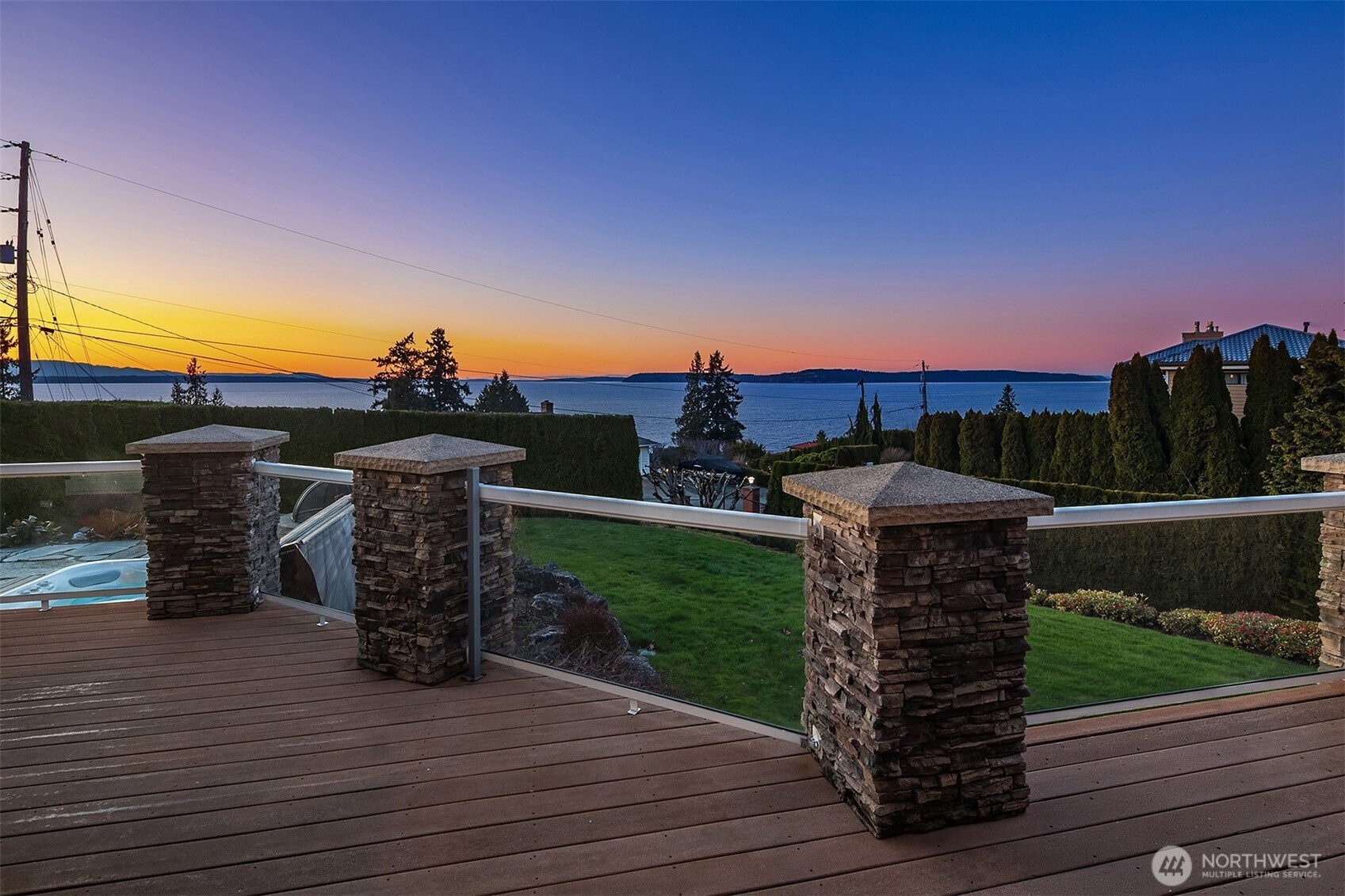 17003 Talbot Road , Edmonds, WA 98026