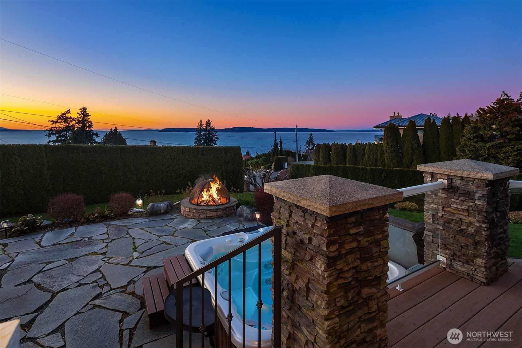 17003 Talbot Road , Edmonds, WA 98026