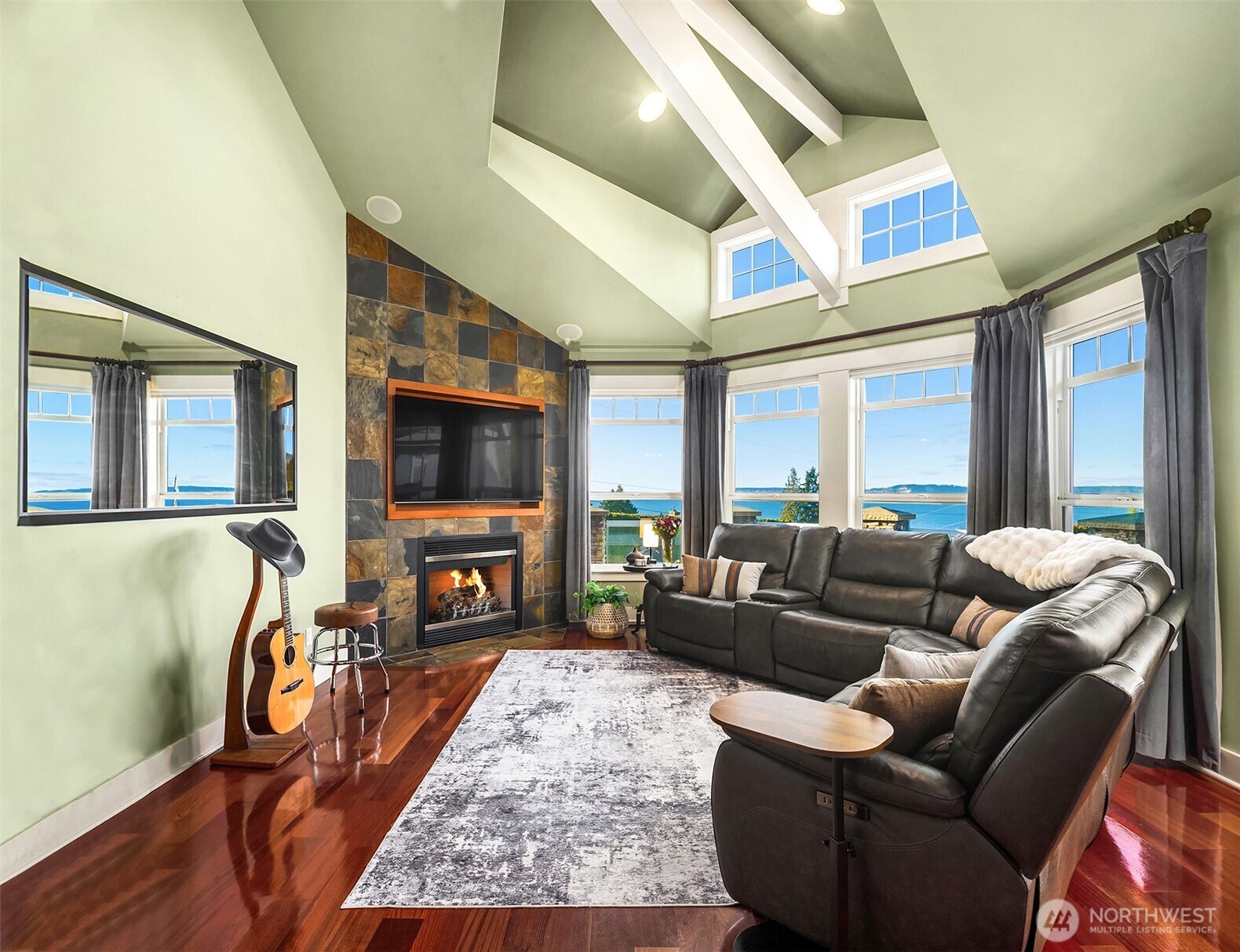 17003 Talbot Road , Edmonds, WA 98026