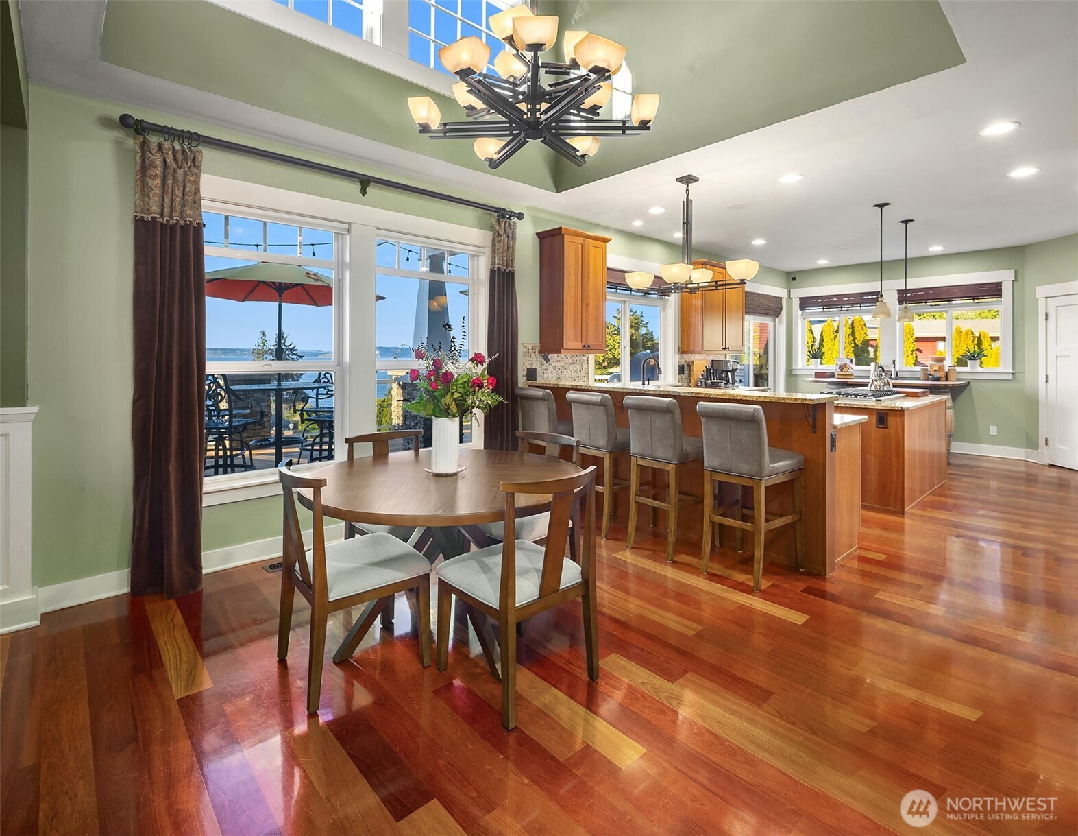 17003 Talbot Road , Edmonds, WA 98026