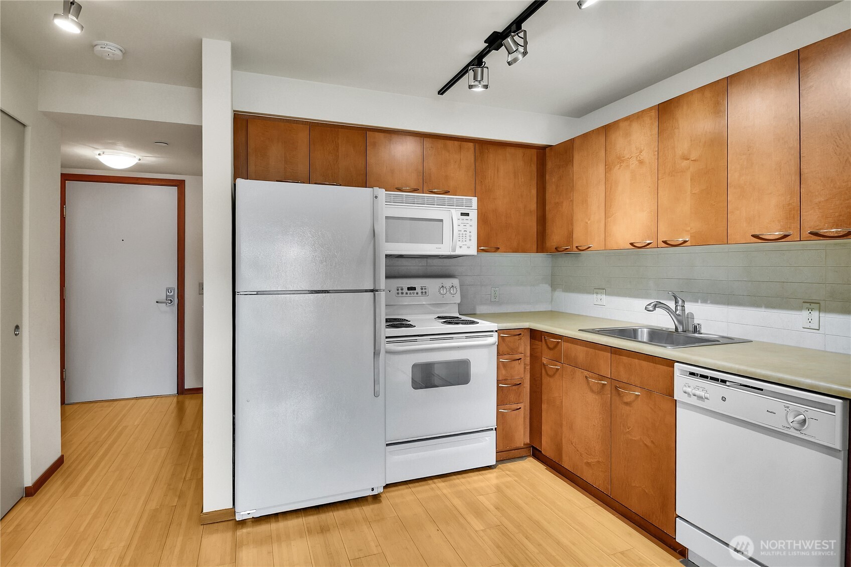 12334 31st Avenue NE #607, Seattle, WA 98125