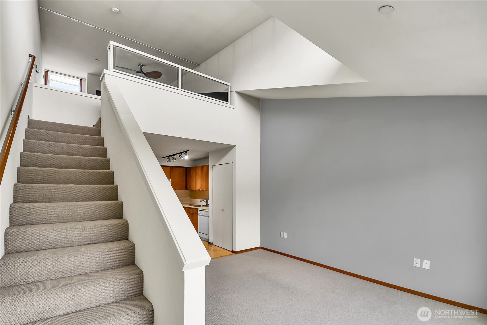 12334 31st Avenue NE #607, Seattle, WA 98125