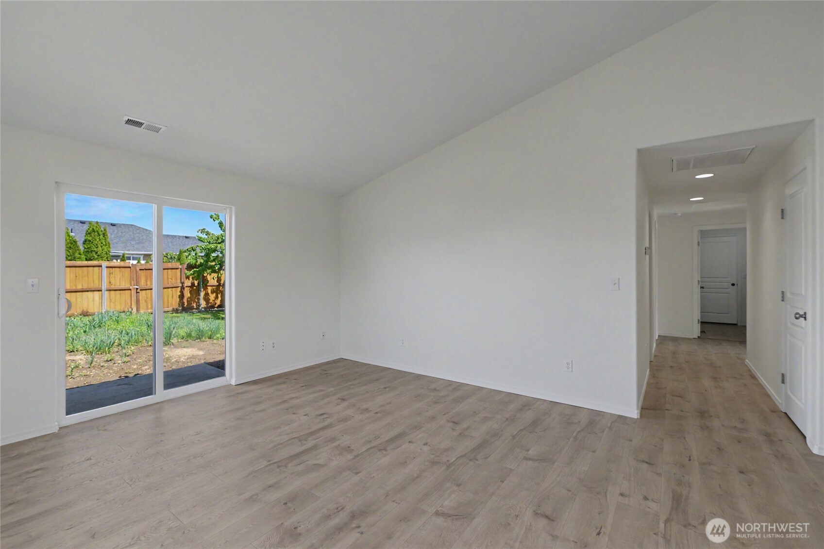 407 S Street SW, Quincy, WA 98848