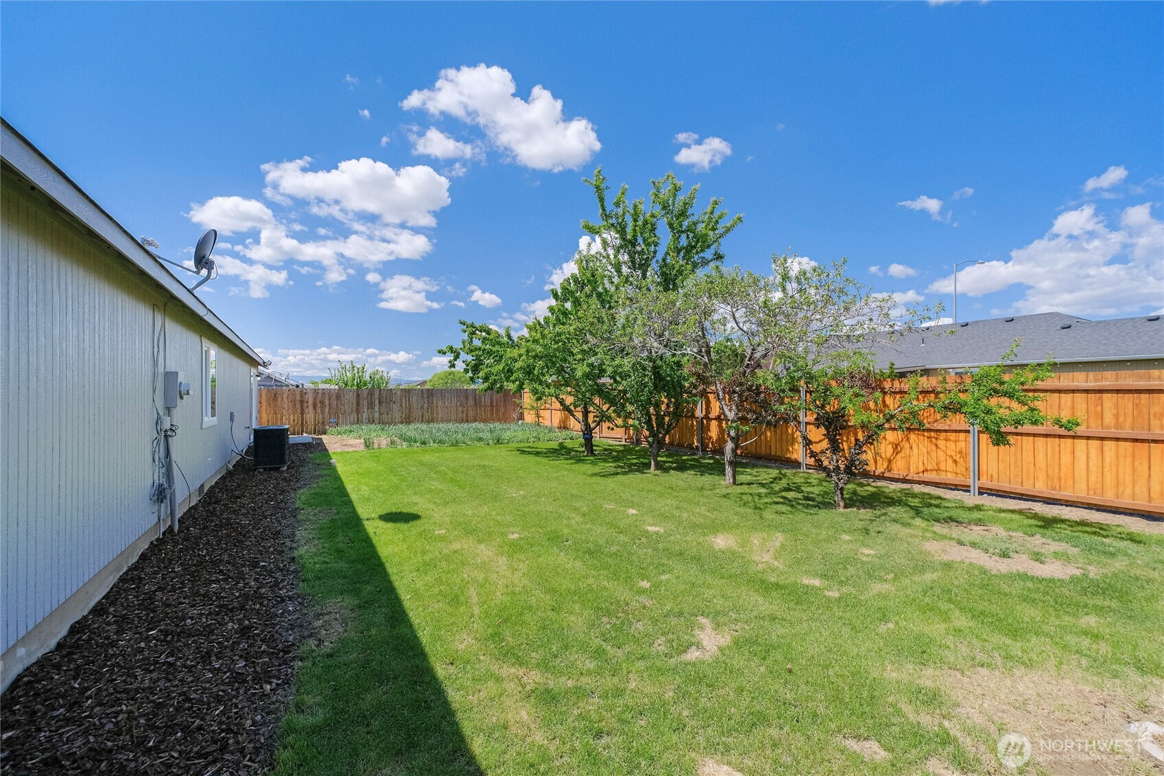 407 S Street SW, Quincy, WA 98848