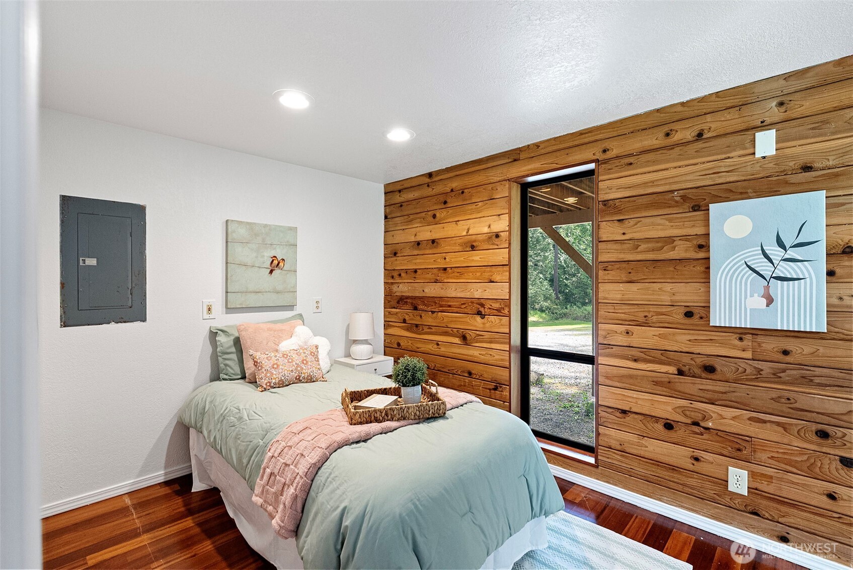 9001 NW Dishman Road , Bremerton, WA 98312
