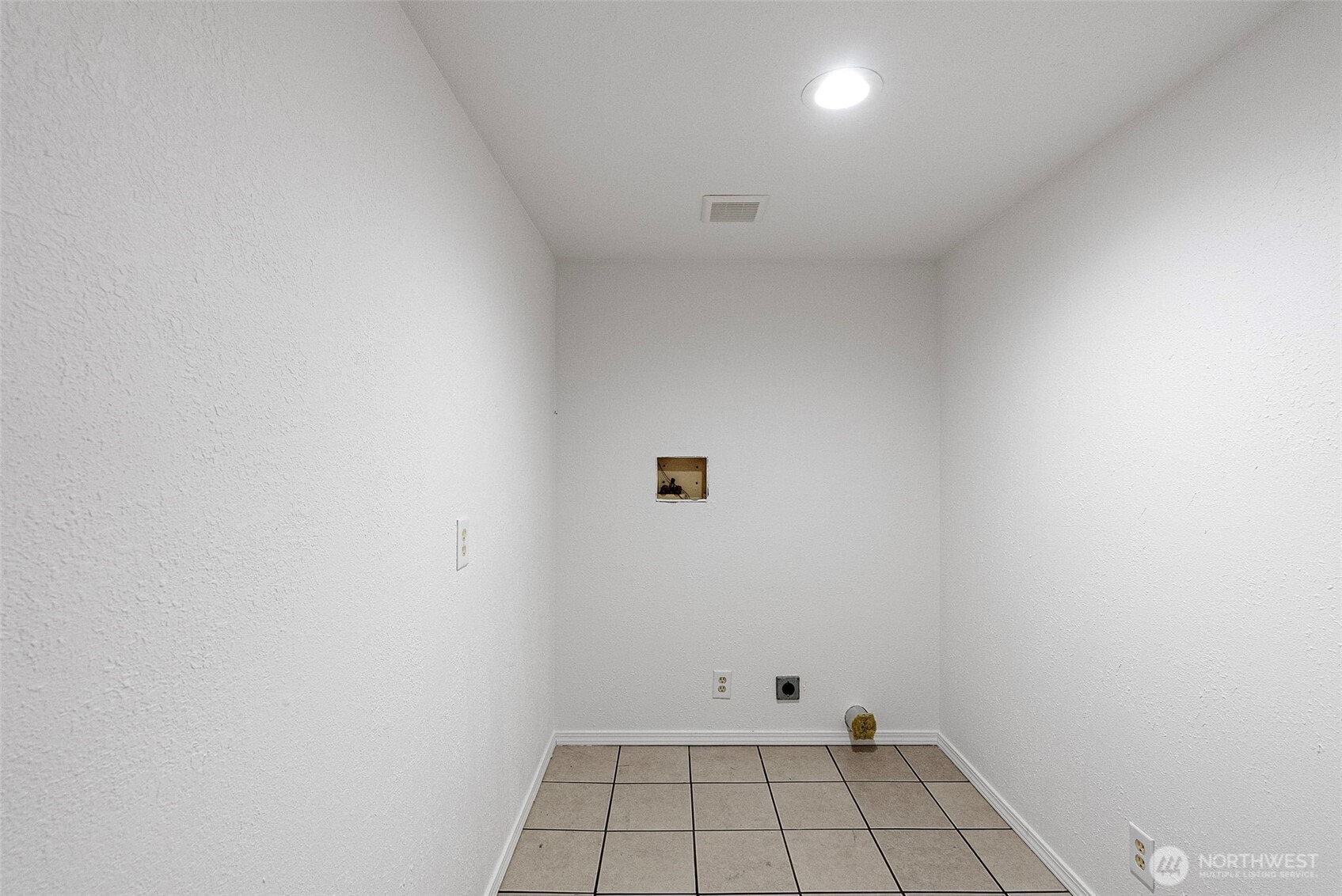 9001 NW Dishman Road , Bremerton, WA 98312