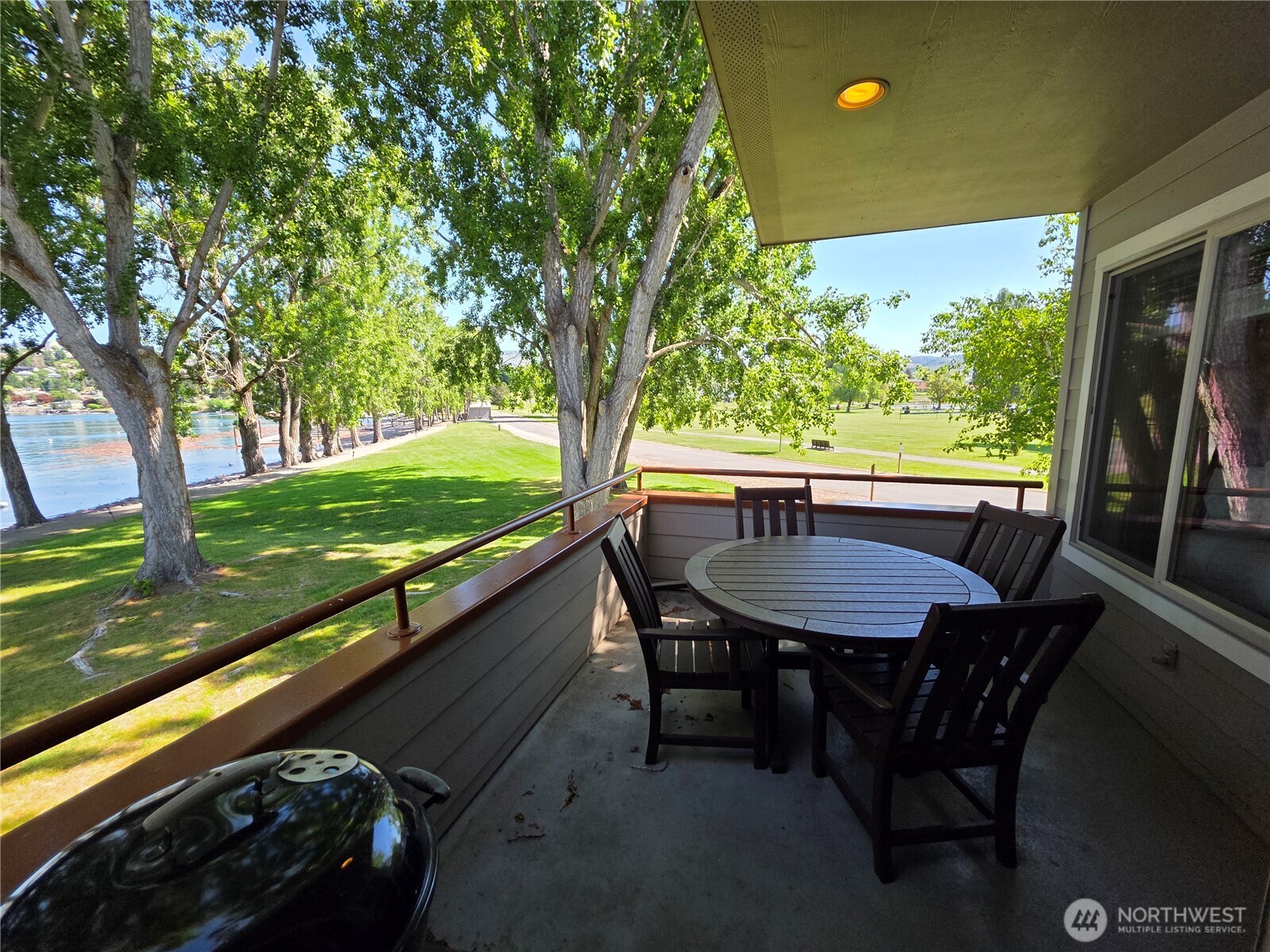 1 Beach 557-E , Manson, WA 98831