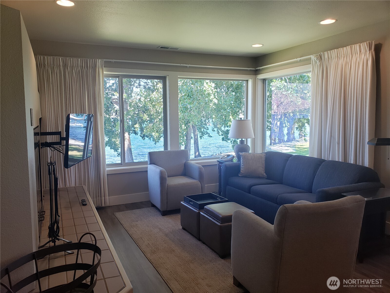 1 Beach 557-E , Manson, WA 98831