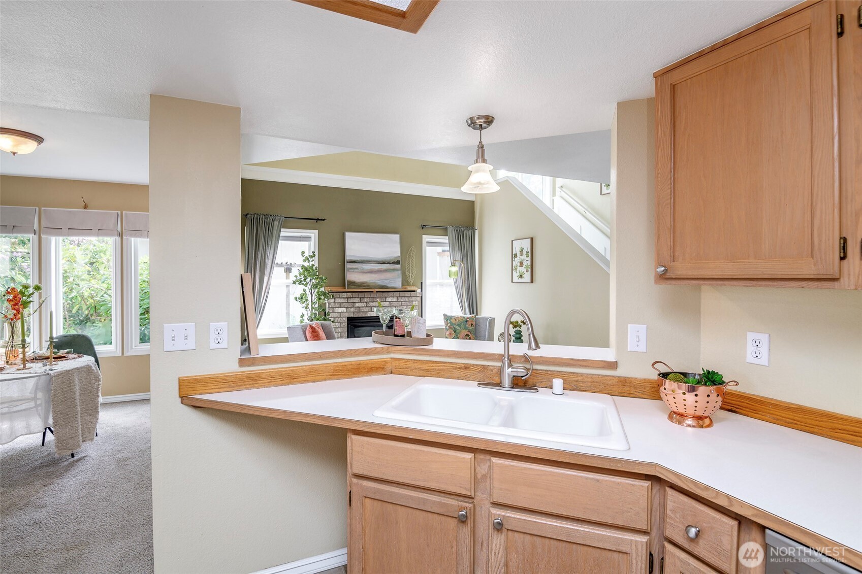 6004 Regents Lane SE, Olympia, WA 98513