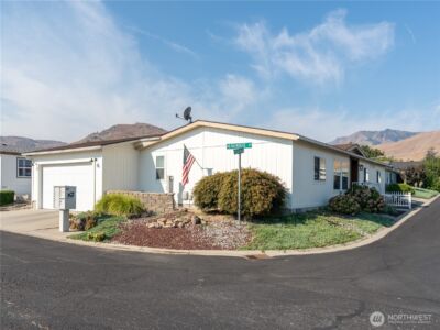 1625 Pleasant Avenue , Wenatchee, WA 98801
