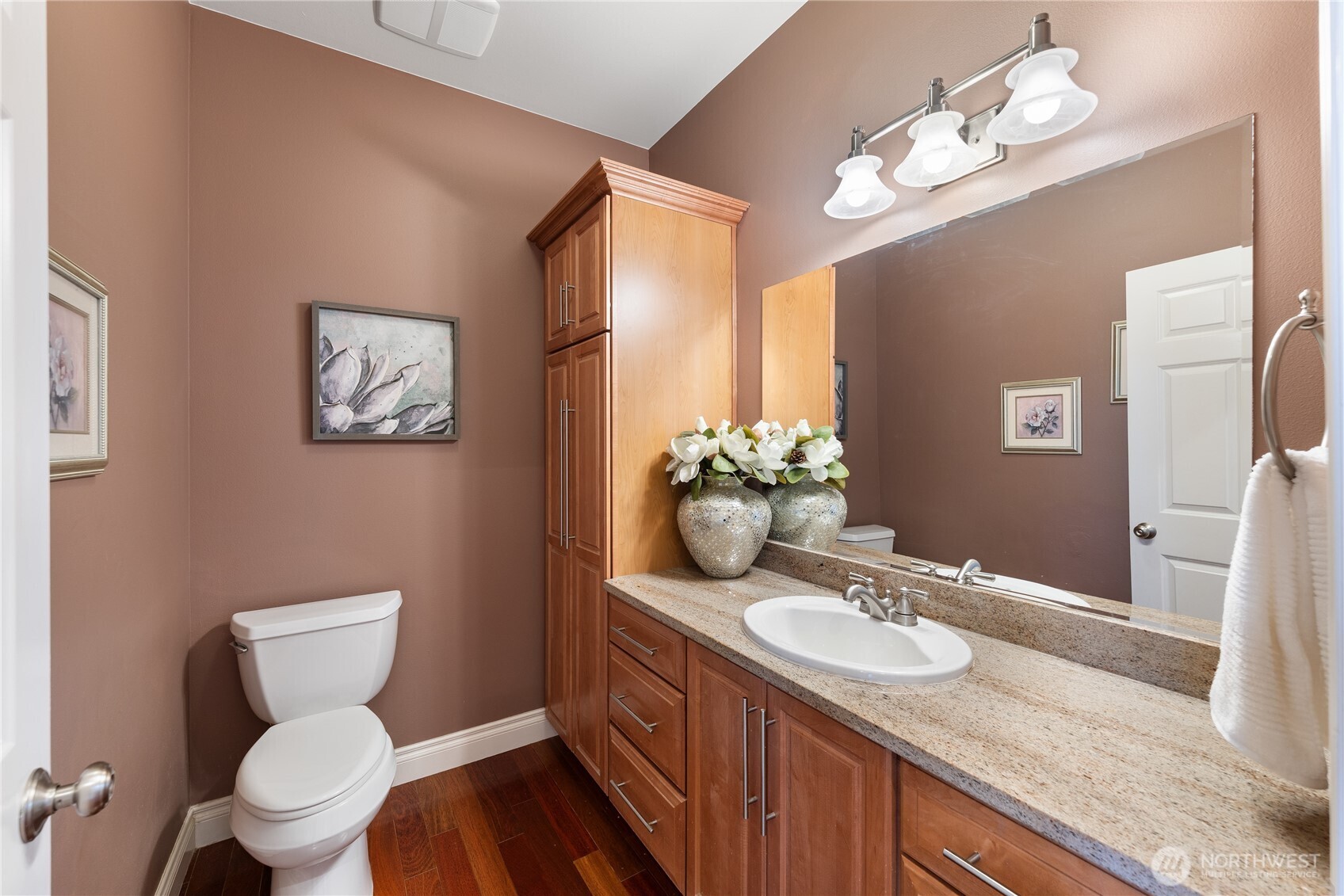 865 Burlington Heights Drive , Burlington, WA 98233-1492