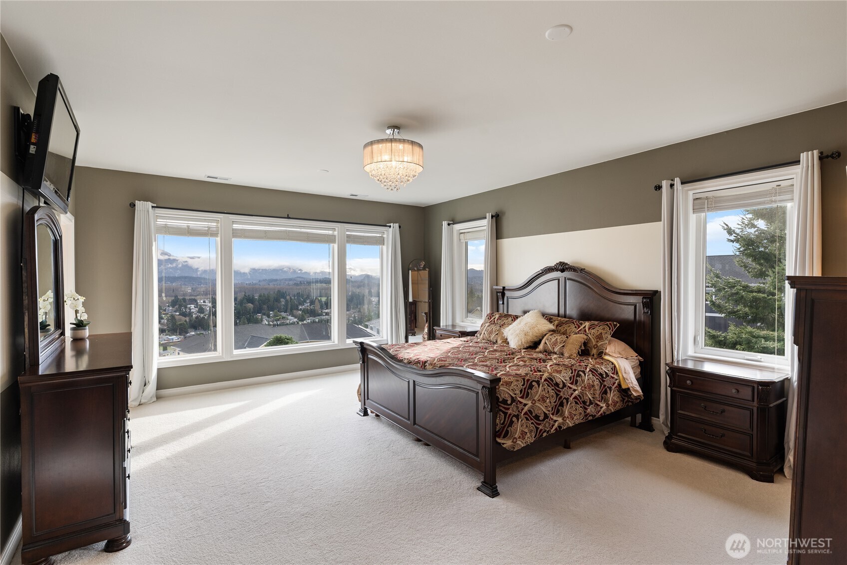 865 Burlington Heights Drive , Burlington, WA 98233-1492