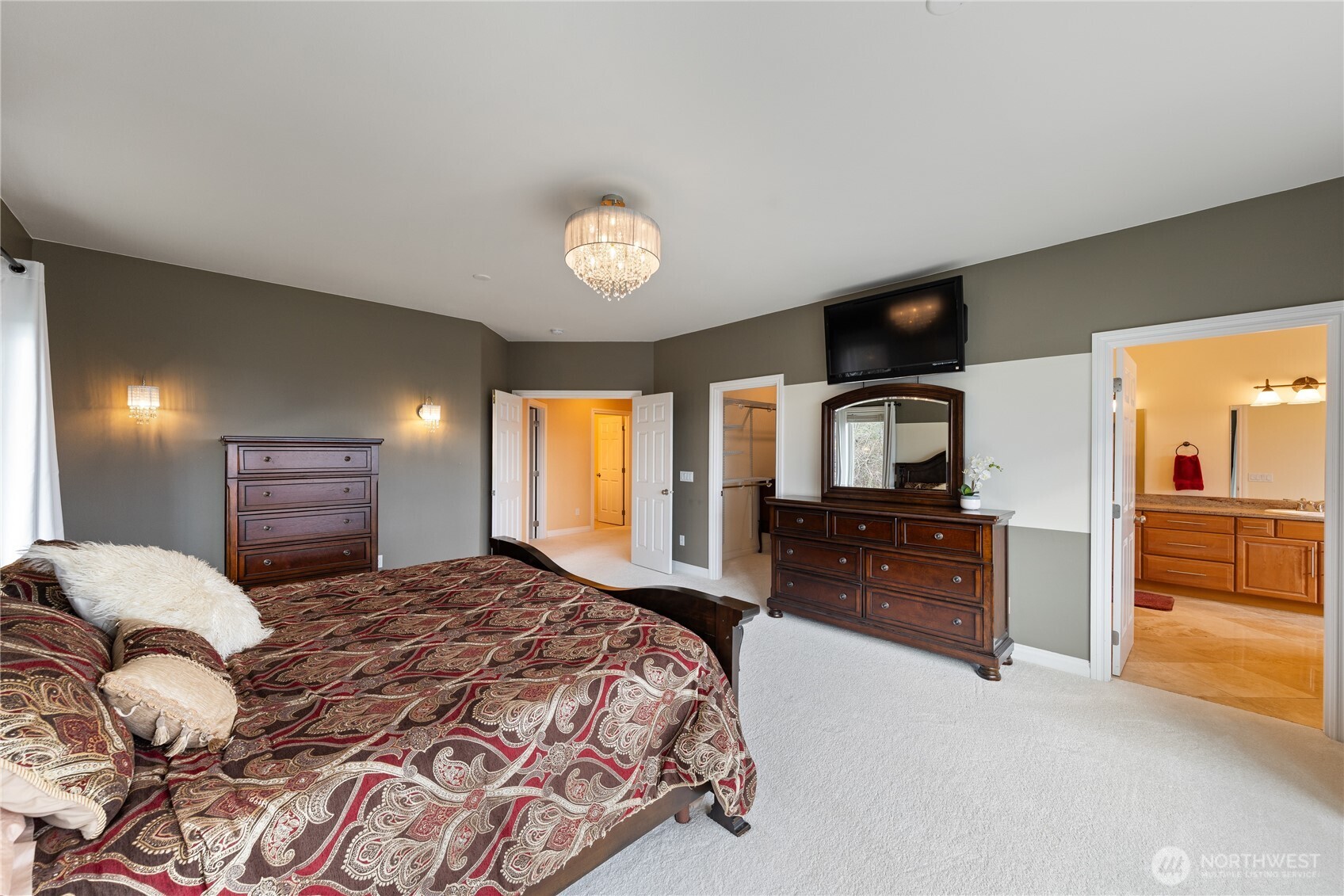865 Burlington Heights Drive , Burlington, WA 98233-1492