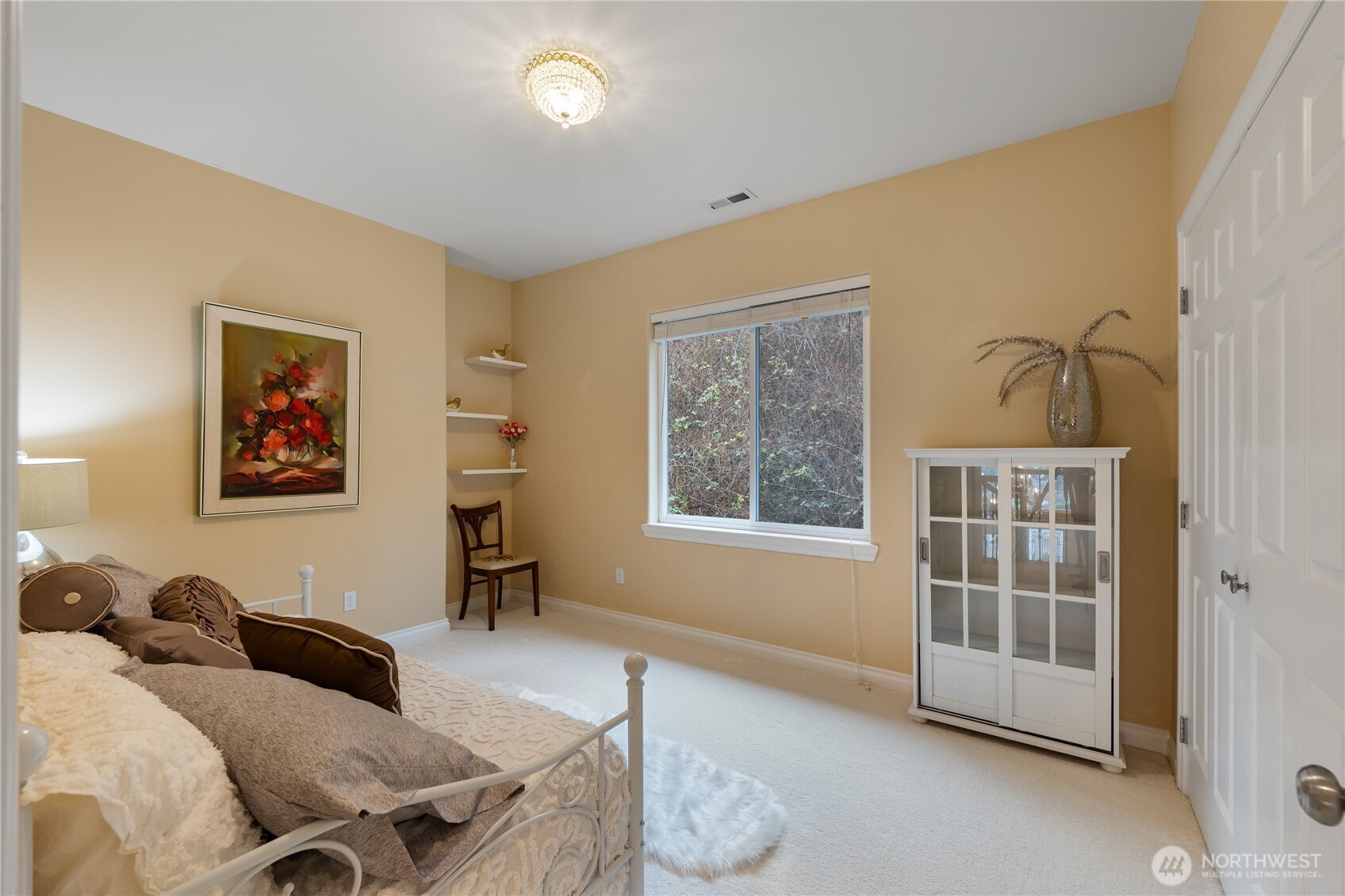 865 Burlington Heights Drive , Burlington, WA 98233-1492