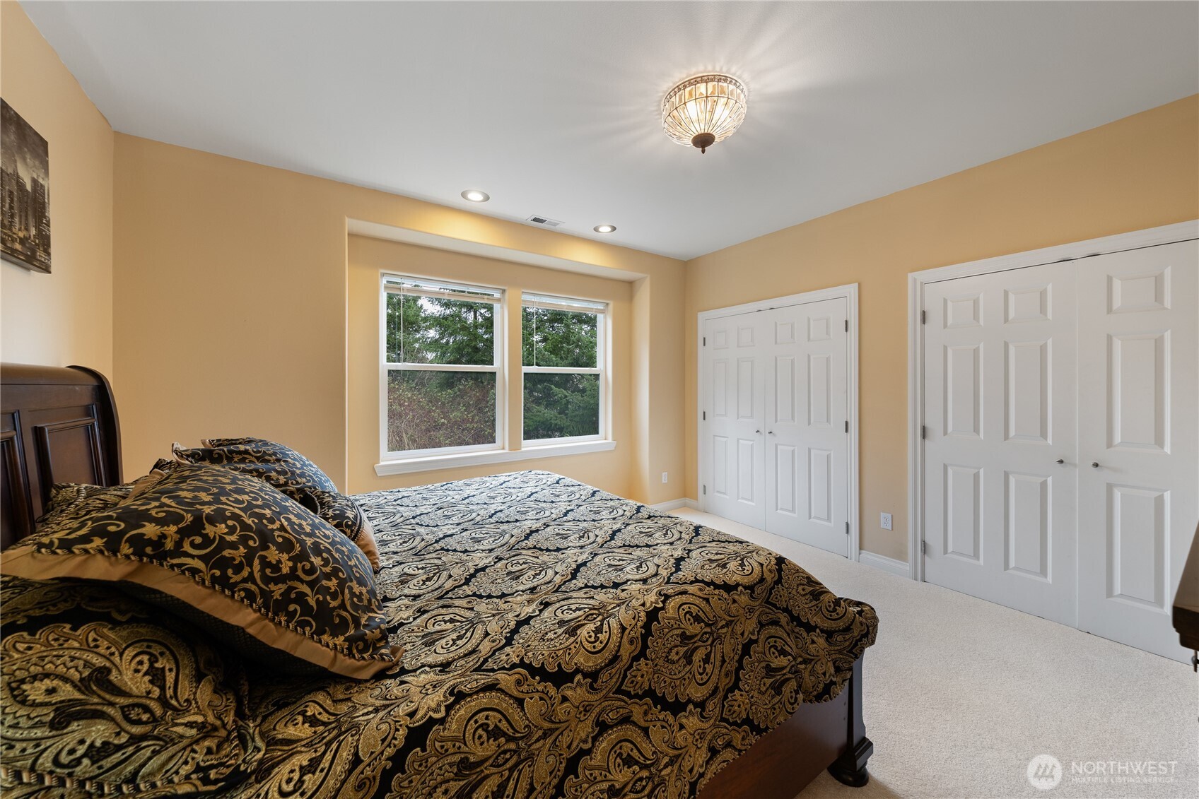 865 Burlington Heights Drive , Burlington, WA 98233-1492