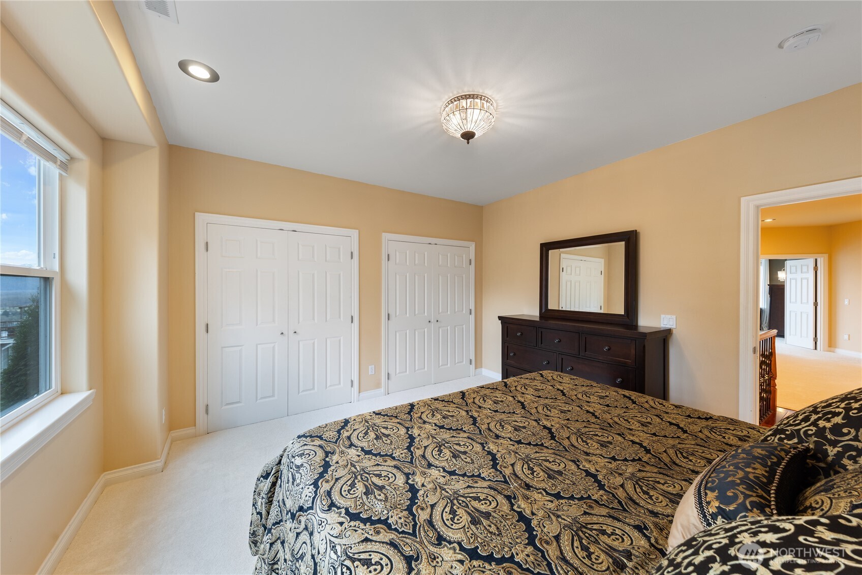 865 Burlington Heights Drive , Burlington, WA 98233-1492