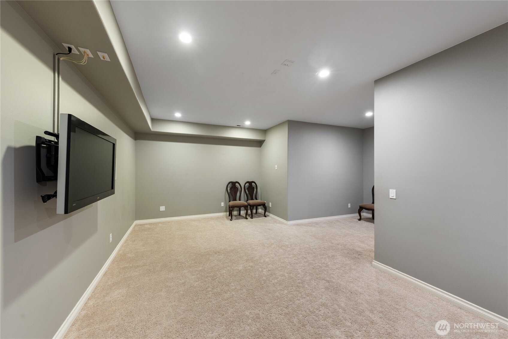 865 Burlington Heights Drive , Burlington, WA 98233-1492