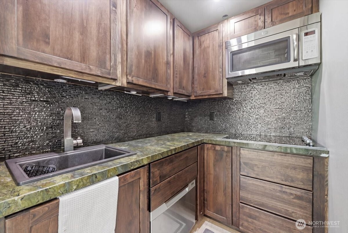 23747 262nd Place SE, Maple Valley, WA 98038