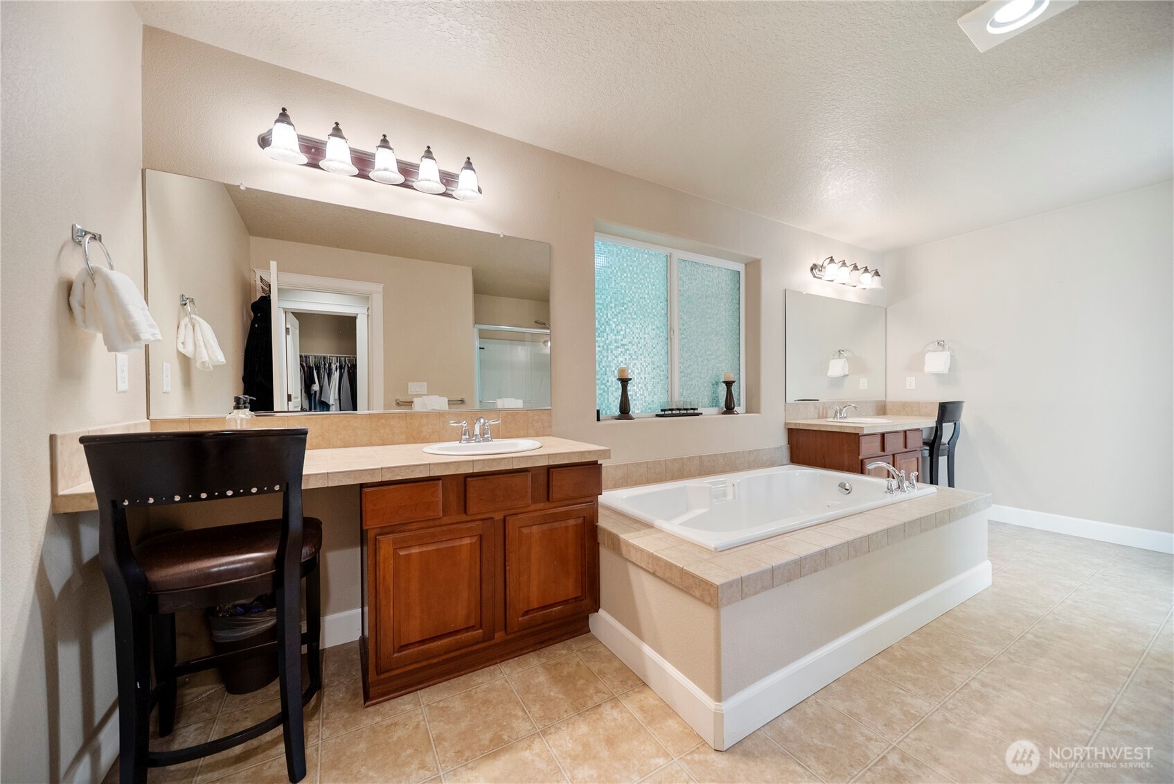 15422 NE 102nd St , Vancouver, WA 98682