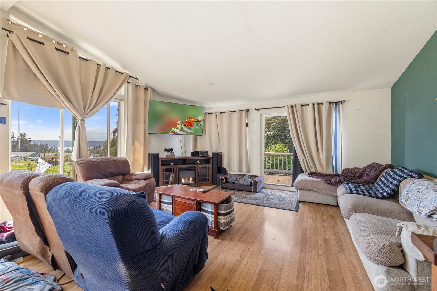 941 Diane Avenue , Oak Harbor, WA 98277