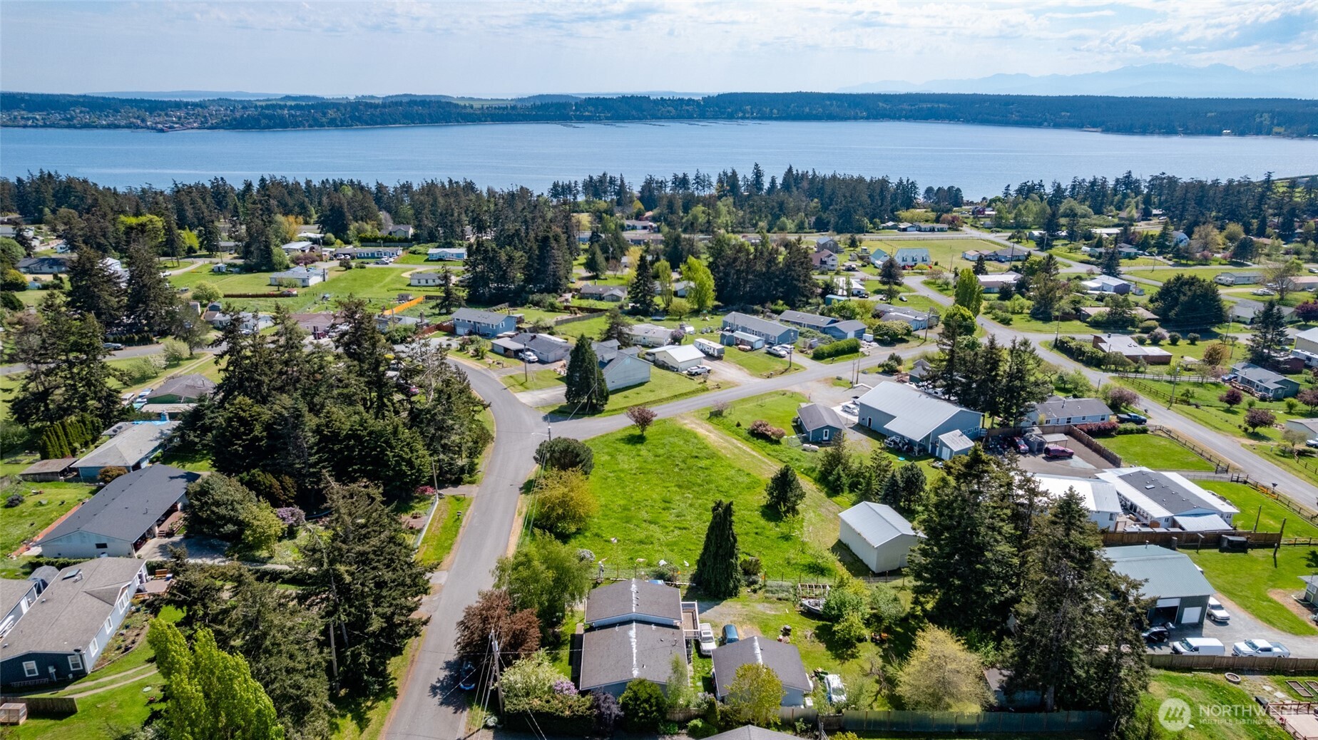 941 Diane Avenue , Oak Harbor, WA 98277