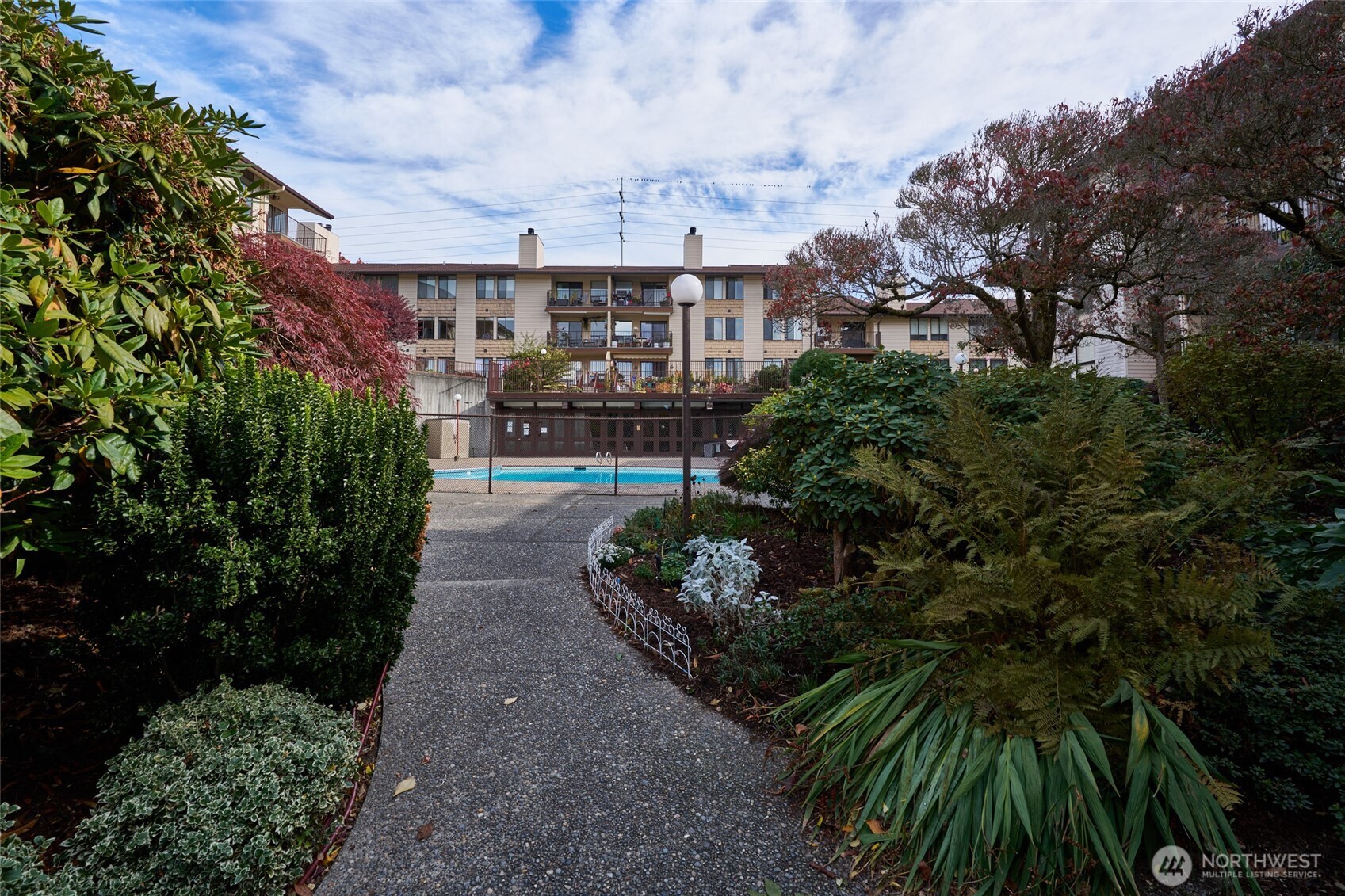 13229 Linden Avenue N #403B, Seattle, WA 98133