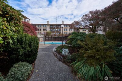 13229 Linden Avenue N #403B, Seattle, WA 98133 - Photo 12