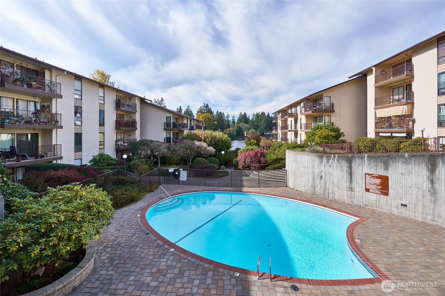 13229 Linden Avenue N #403B, Seattle, WA 98133