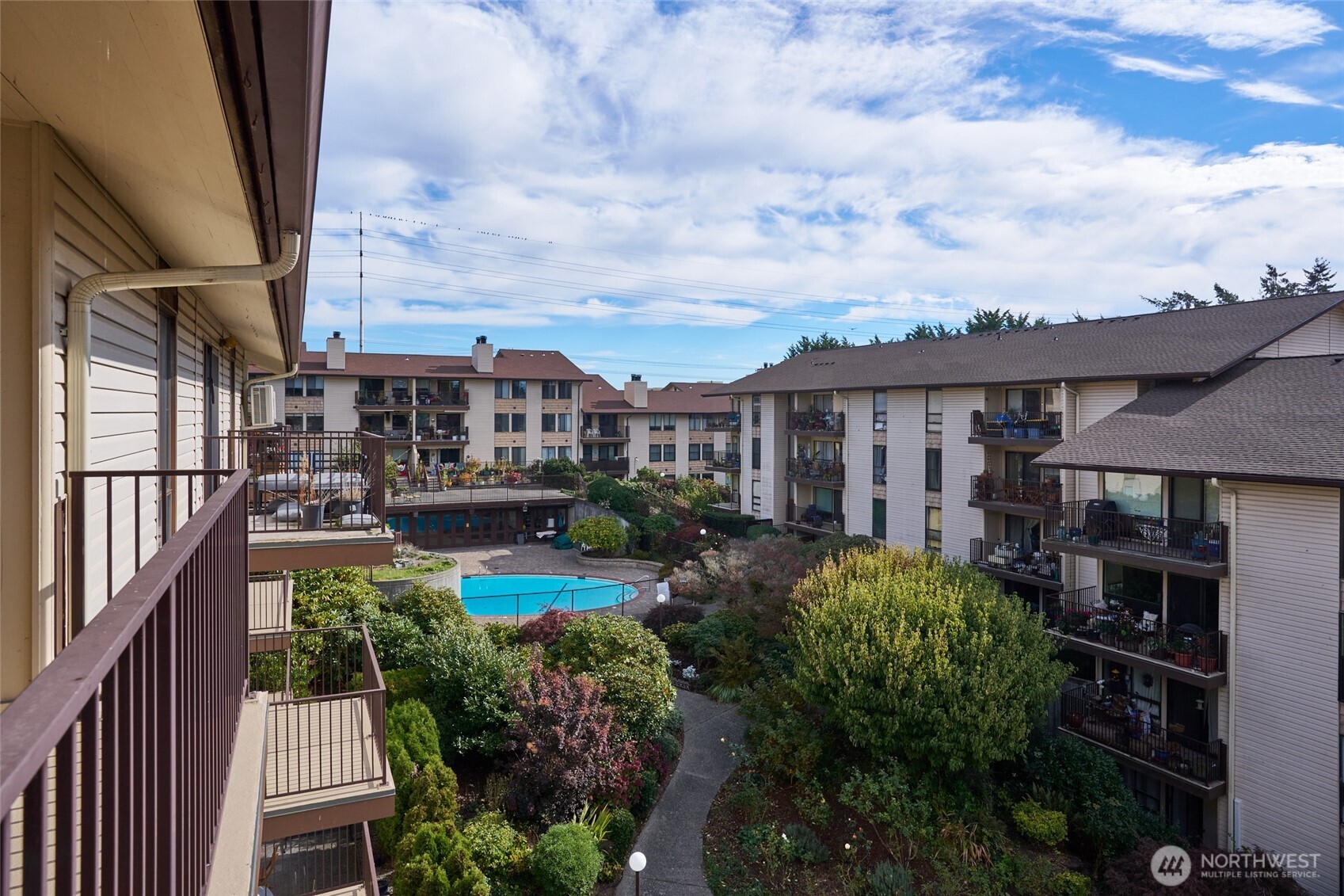 13229 Linden Avenue N #403B, Seattle, WA 98133
