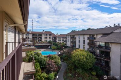 13229 Linden Avenue N #403B, Seattle, WA 98133 - Photo 3