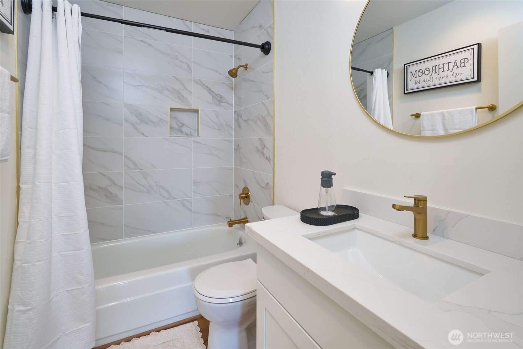 13229 Linden Avenue N #403B, Seattle, WA 98133