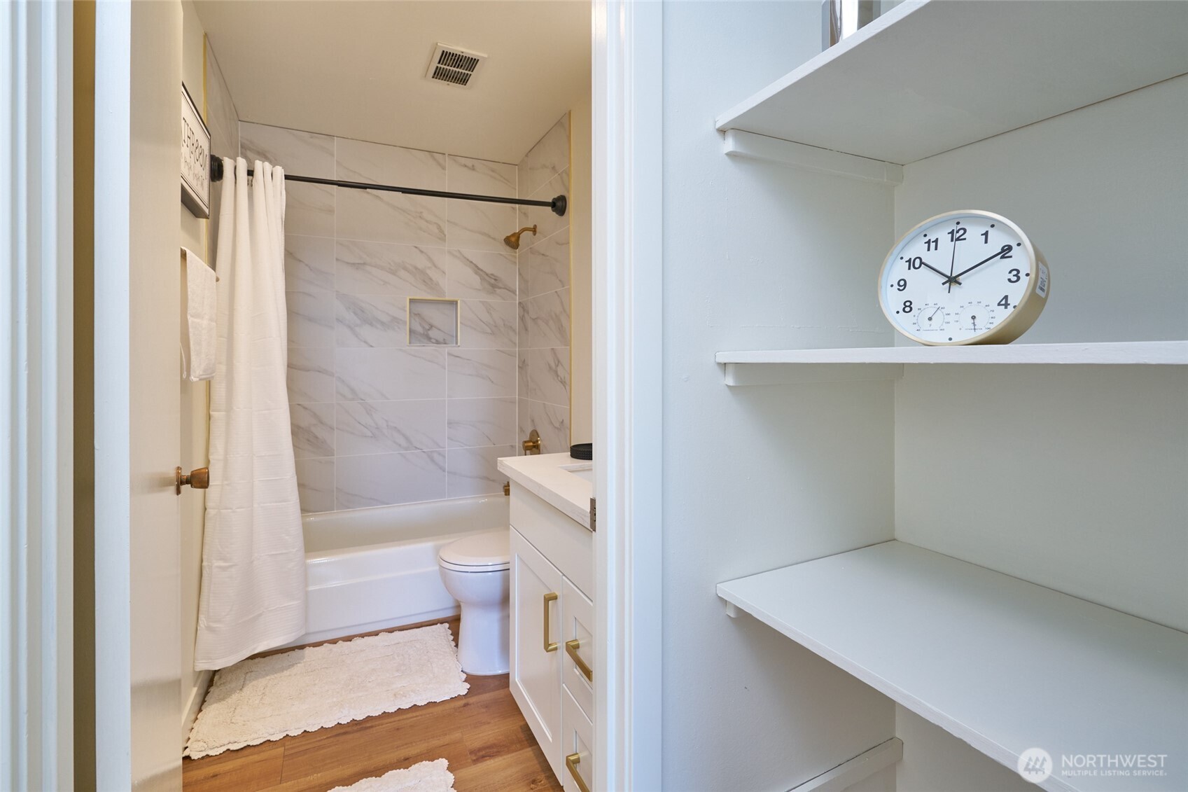 13229 Linden Avenue N #403B, Seattle, WA 98133