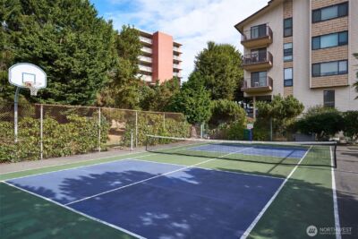 13229 Linden Avenue N #403B, Seattle, WA 98133 - Photo 8