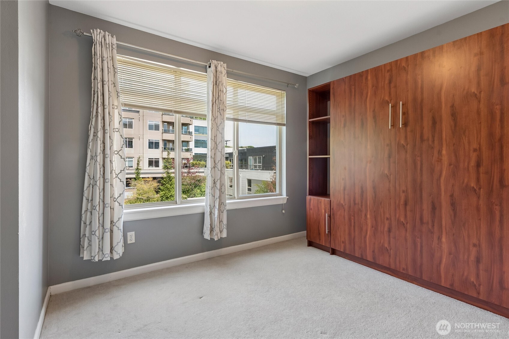 900 Aurora Ave , Seattle, WA 98109