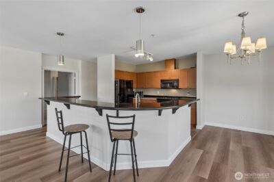 900 Aurora Ave , Seattle, WA 98109 - Photo 4
