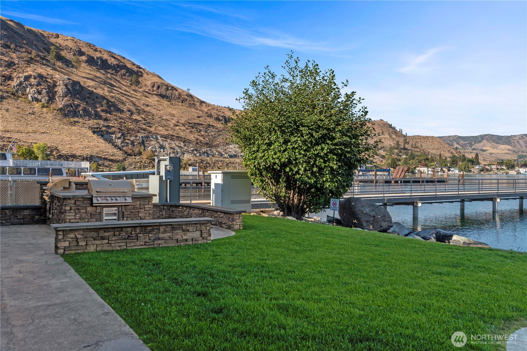 1350 #B8 W Woodin Avenue #B8, Chelan, WA 98816