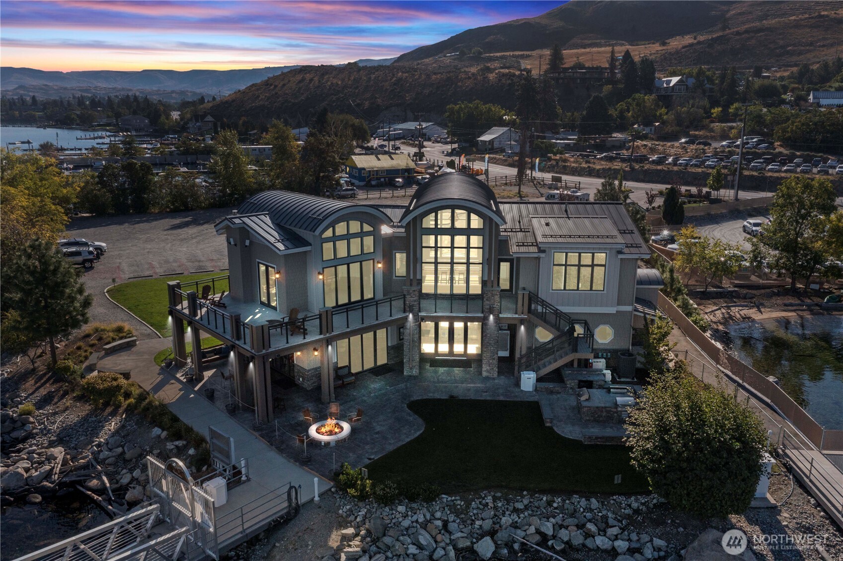 1350 #B8 W Woodin Avenue #B8, Chelan, WA 98816