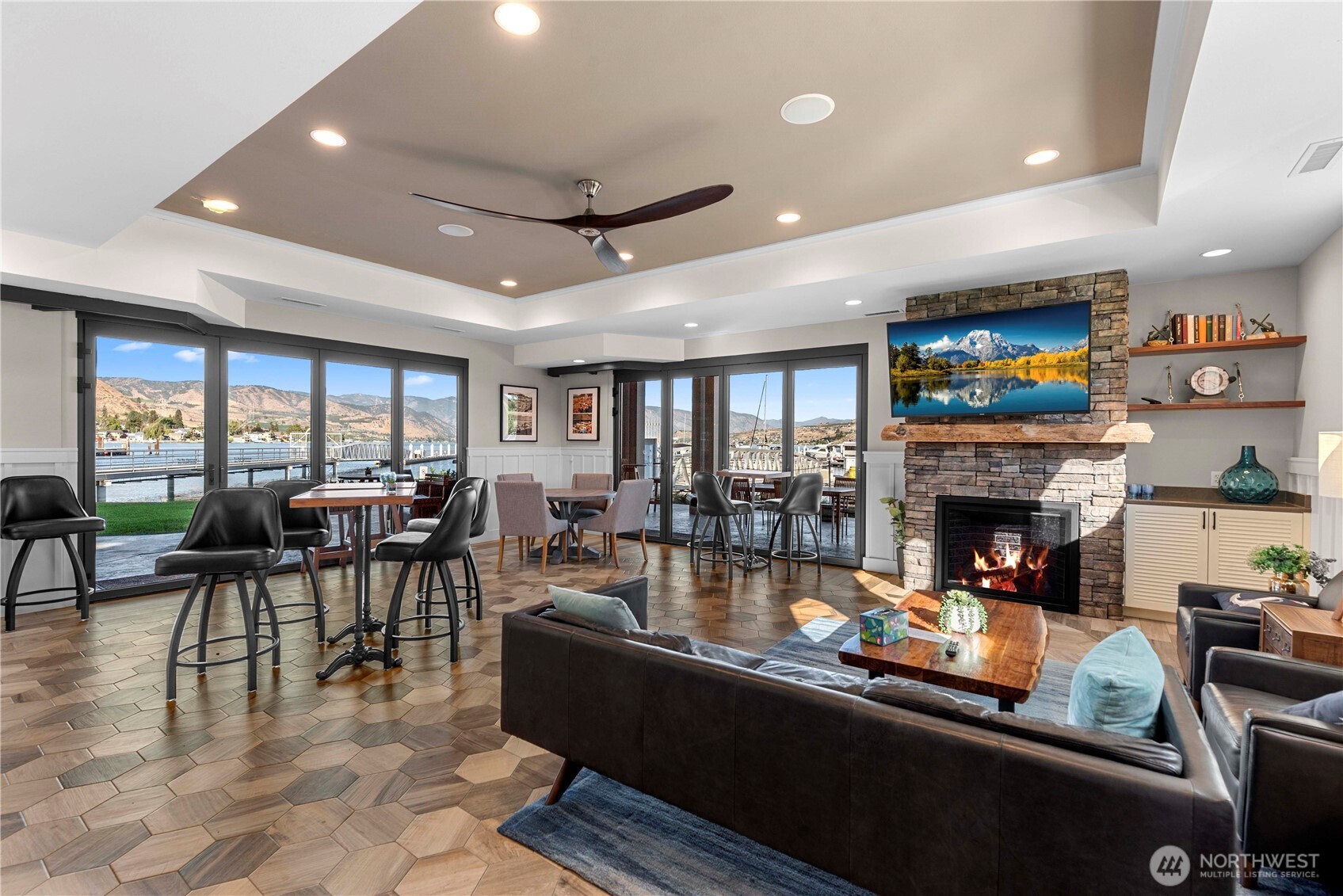1350 #B8 W Woodin Avenue #B8, Chelan, WA 98816