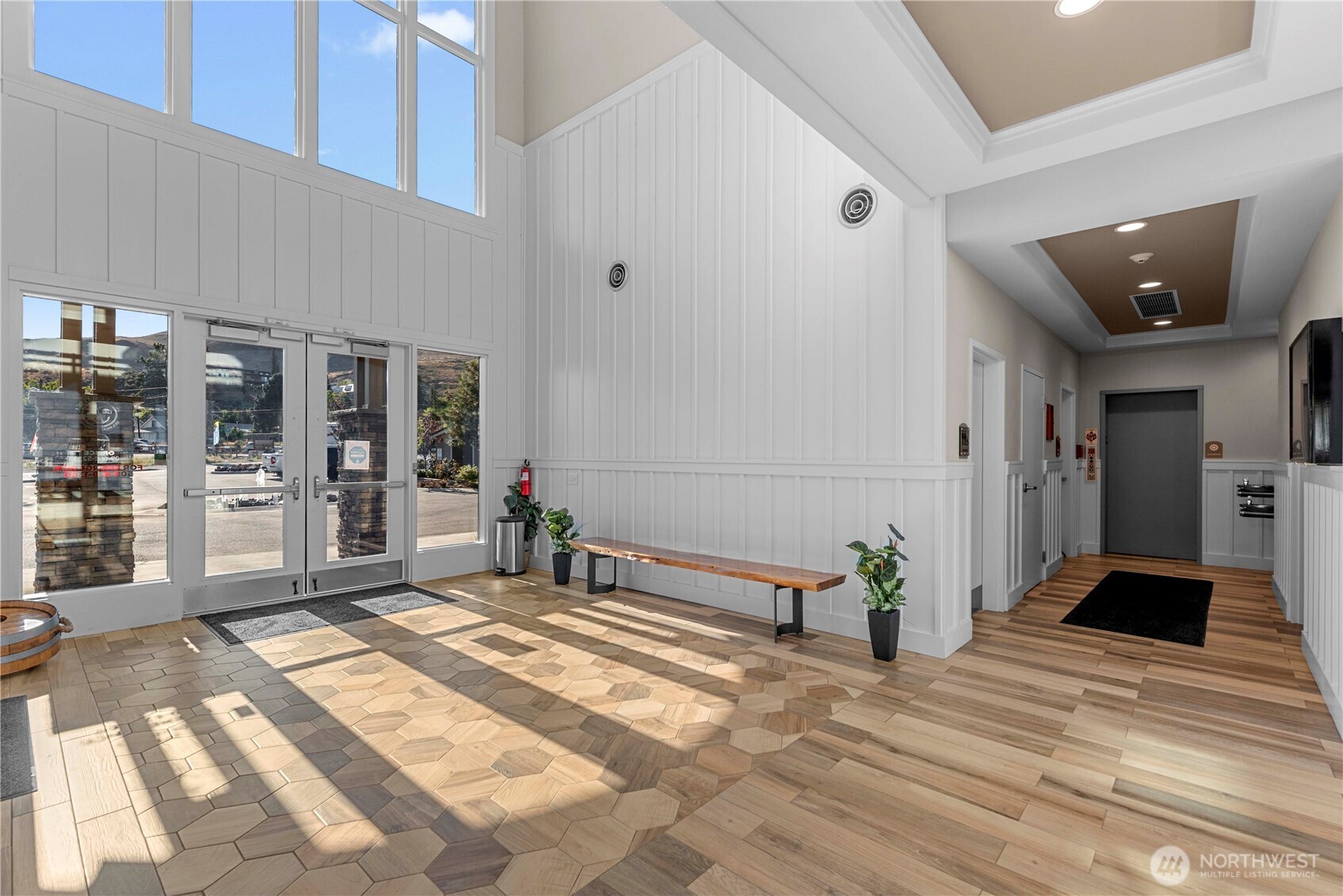 1350 #B8 W Woodin Avenue #B8, Chelan, WA 98816